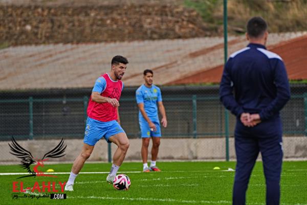 نجم شبيبة القبائل: سنقدم مباراة كبيرة أمام الأهلي.. وأعيننا على الفوز