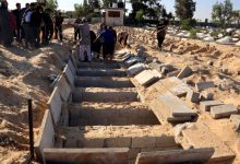 الصحة بغزة تقرر دفن 38 شهيدا لم يتم التعرف عليهم