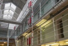 رحيل المخرج والممثل الإيراني هادي مرزبان