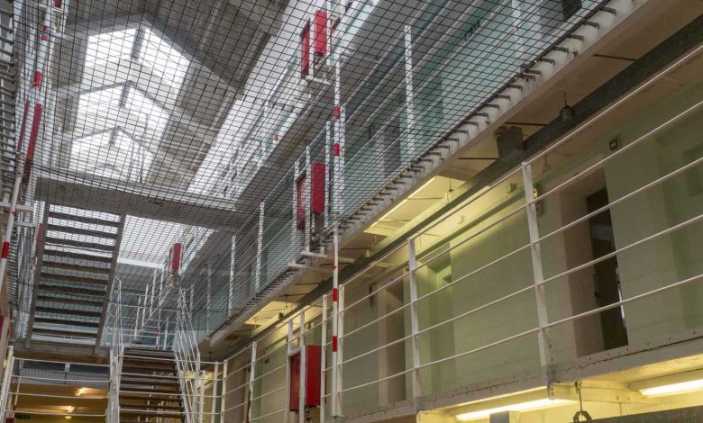 رحيل المخرج والممثل الإيراني هادي مرزبان