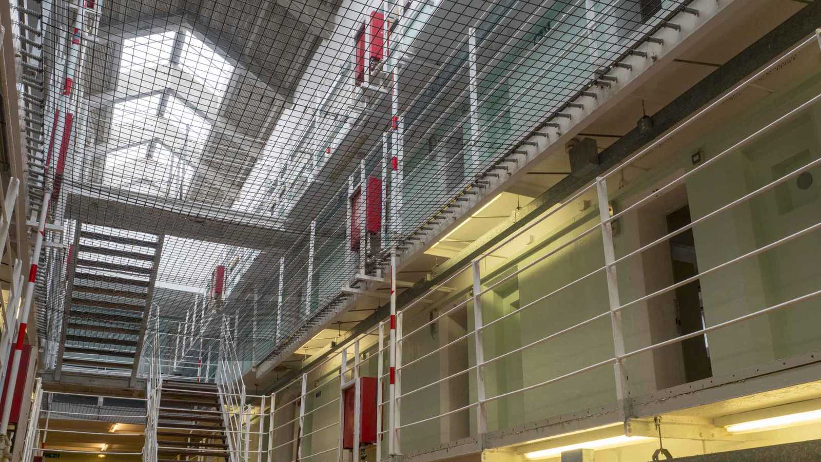 رحيل المخرج والممثل الإيراني هادي مرزبان