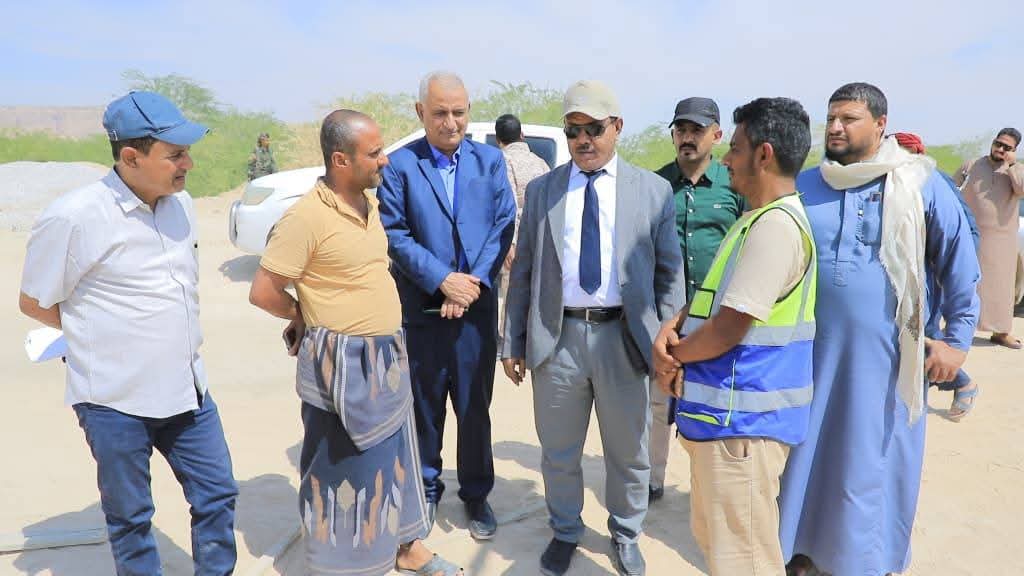 اخبار-حضرموت-|-الوكيل-العامري-يتفقد-سير-الأعمال-في-مشروع-جسر-مدوده-بمدينة-سيئون