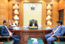 اخبار-حضرموت-|-#المحافظ-بن-ماضي-يبحث-مع-#رئيس-الهيئة-العامة-للطيران-المدني-والأرصاد-تعزيز-نشاط-مطاري-الريان-وسيئون