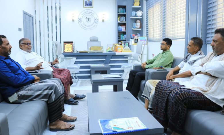 اخبار-حضرموت-|-“باحشوان”-و”بن-طليب”-يطلعان-على-ترتيبات-فعاليات-اليوم-العالمي-للصقور-بحضرموت