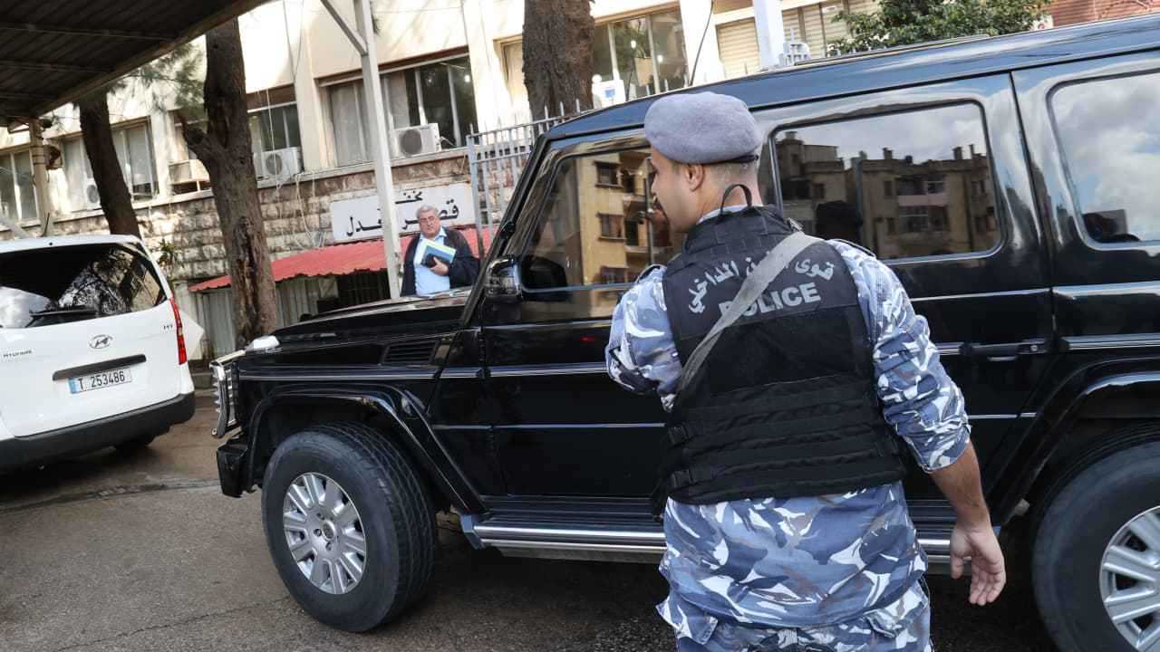 المتحف المصري الكبير يُعيد شيرين عبد الوهاب إلى الأضواء