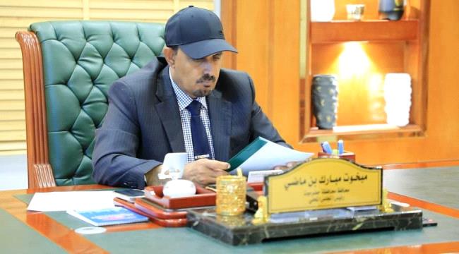 اخبار-حضرموت-|-محافظ-حضرموت-يؤكد:-لا-تهاون-في-الرقابة-البيئية-وسلامة-المشاريع