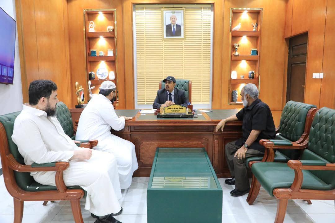 اخبار-حضرموت-|-محافظ-#حضرموت-يبحث-مع-#المسؤولين-في-مركز-الكلى-ومؤسسة-نهد-آليات-تطوير-المركز