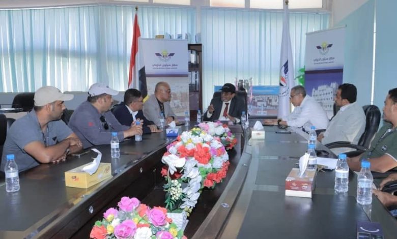 اخبار-حضرموت-|-بتوجيهات-وزير-النقل.-رئيس-الهيئة-يزور-مطار-سيئون-الدولي-ويدشن-مشروع-بئر-مياه-ارتوازية-بطاقة-تخزينية-60-ألف-لتر