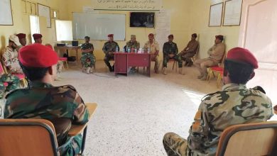 اخبار-حضرموت-|-رئيس-شُعبة-التوجية-المعنوي-بقيادة-المنطقة-#العسكرية-الثانية-يتفقد-برامج-وأنشطة-التوجية-المعنوي-بلواء-الريان-في-#المكلا