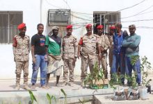 اخبار-حضرموت-|-#الشرطة-العسكرية-في-#المكلا-تنفذ-حملة-تشجير-لتحسين-بيئة-العمل-في-ساحة-القيادة