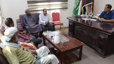 اخبار-حضرموت-|-باتيس-يبحث-مع-اللجان-المجتمعية-تعزيز-الشراكة-لخدمة-المواطنين-بمدينة-المكلا