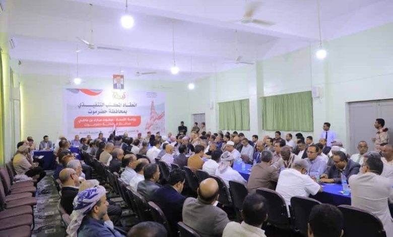 اخبار-حضرموت-|-#تقرير-خاص-محافظ-حضرموت-من-تريم-يطلق-يومًا-تنمويًا-وإنسانيًا-شاملاً-يؤسس-لمرحلة-جديدة-من-الاستقرار-والنهوض-في-الوادي-والصحراء