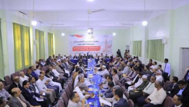 اخبار-حضرموت-|-محافظ-#حضرموت-يترأس-اجتماعًا-للمكتب-التنفيذي-بالمحافظة-“ساحلاً-وواديًا”-ويؤكد-أهمية-انعقاده-في-#تريم-عرفانًا-بدورها-التنويري-والتاريخي