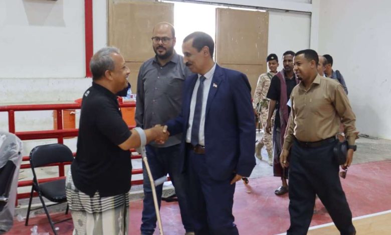 اخبار-حضرموت-|-باتيس-يزور-المعسكر-التدريبي-لفريق-كرة-السلة-للكراسي-المتحركة-رجال-وسيدات-ويؤكد-دعمه-لذوي-الاحتياجات-الخاصة