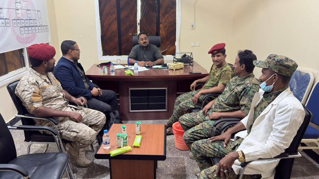 اخبار-حضرموت-|-شُعبة-الخدمات-الطبية-بالمنطقة-العسكرية-الثانية-تُجري-تفتيشاً-صحياً-لمعسكر-لواء-الحرس-الرئاسي-بالمكلا