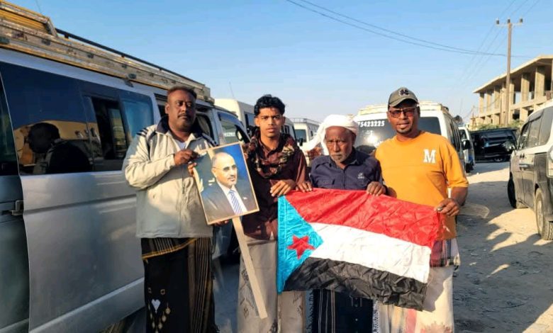 اخبار-حضرموت-|-شاهد-بالصور.انطلاق-الحشود-المشاركة-من-أبناء-مديريتي-الشحر-والحامي-إلى-مدينة-سيئون-للمشاركة-في-فعالية-مليونية-30-نوفمبر