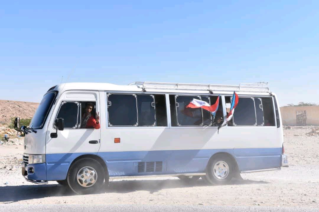 اخبار-حضرموت-|-صور.أبناء-المكلا-يحتشدون-صوب-سئيون-للمشاركة-في-مليونية-30-نوفمبر