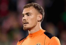 تقرير: تشيلسي قد يقطع إعارته حارسه لحل أزمة محتملة