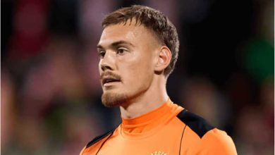 تقرير: تشيلسي قد يقطع إعارته حارسه لحل أزمة محتملة