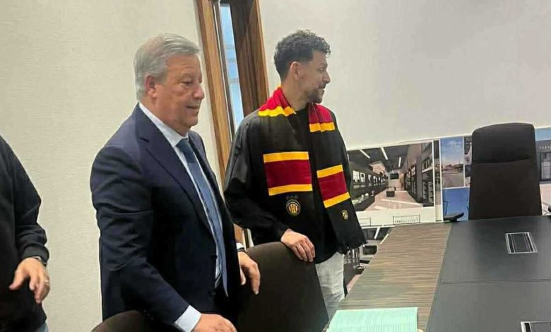 أول تحرك رسمي من الأهلي السعودي لضم