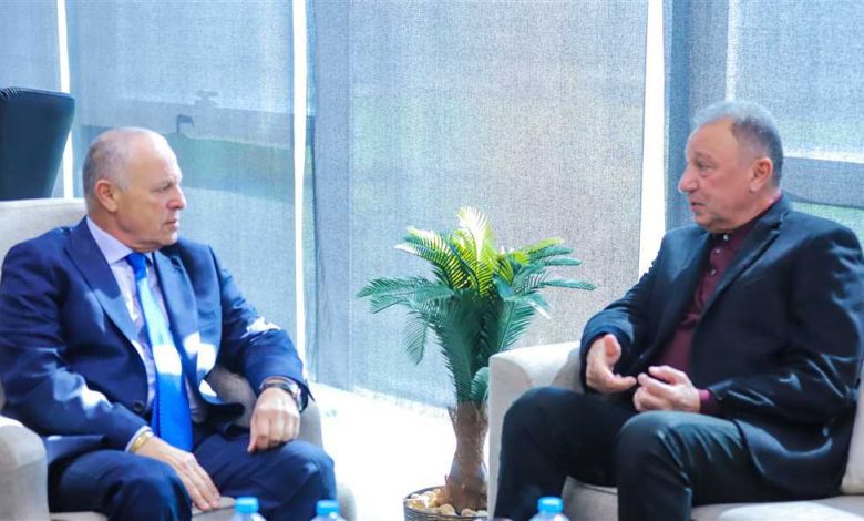 أبو ريدة يهنئ الخطيب لفوزه في انتخابات الأهلي