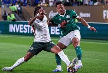 تقرير: مانشستر يونايتد يطارد فيتور روكي.. وبرشلونة يترقب المكاسب