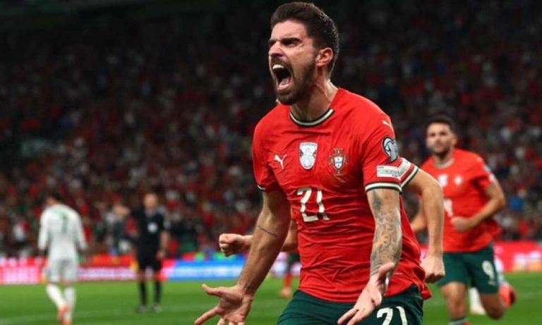 بعد بونو وسافيتش.. الهلال يتفق مع نيفيز على تجديد تعاقده