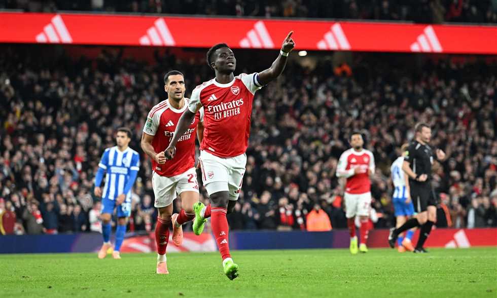 الأعلى أجرا.. تليجراف: ساكا يقترب من تجديد عقده مع أرسنال