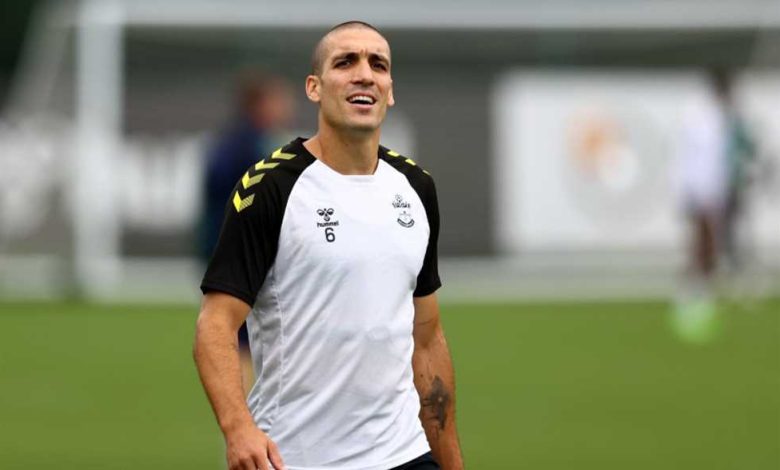 روميو يوافق على العودة إلى ساوثامبتون