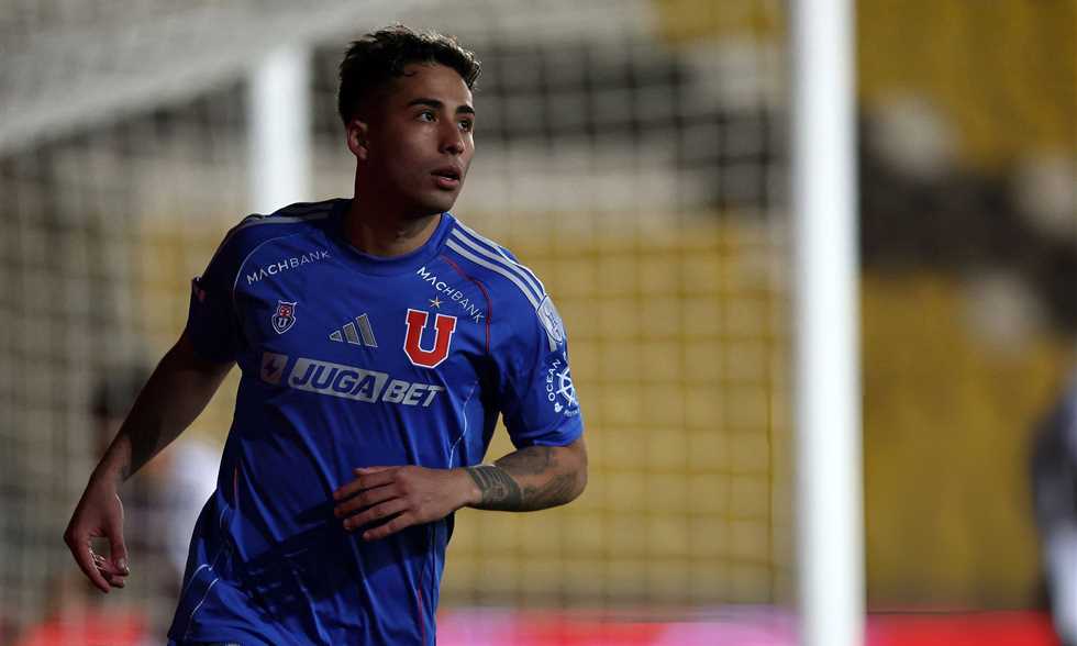 تقرير: الأهلي مهتم بضم لوكاس أسادي هداف يونيفرسيداد