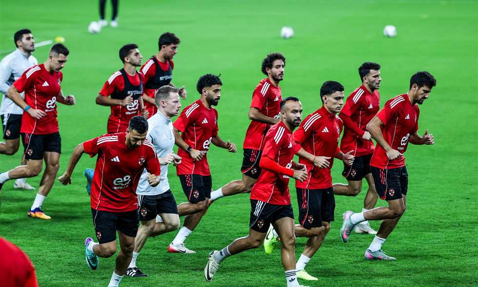 السوبر المصري – الأهلي يختتم مرانه استعدادا لمواجهة الزمالك في النهائي