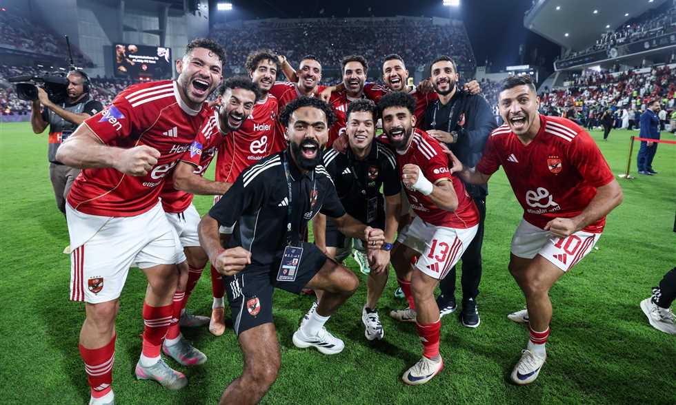 راحة 5 أيام لفريق الأهلي بعد التتويج بالسوبر.. وتوروب يغادر إلى الدنمارك