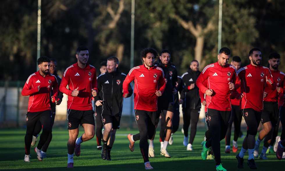 استعدادا لمواجهة الجيش الملكي.. الأهلي يختتم مرانه الأول في المغرب