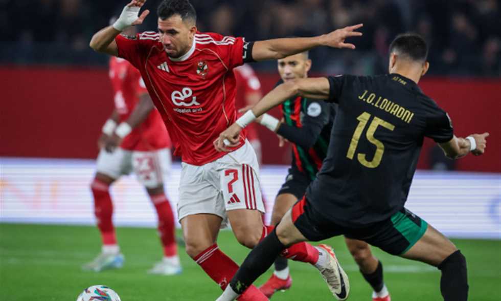 الأهلي يحافظ على الصدارة.. رأسية تريزيجيه تنقذ توروب من الخسارة الأولى أمام الجيش الملكي