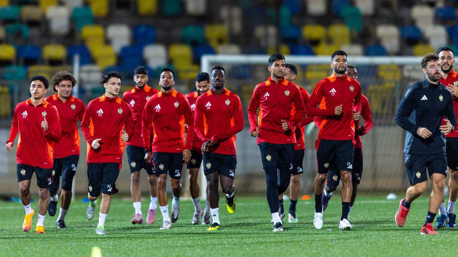 آخر تطورات مفاوضات الأهلي السعودي لتجديد عقد نجم الفريق