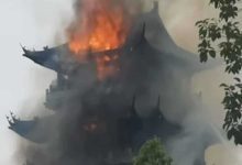 بدر الشعيبي يجسد شخصية مايكل جاكسون في مسرحية بالكويت