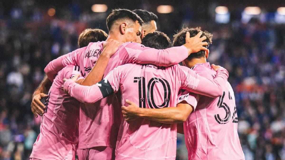 بينهم كلوب وزيدان.. 7 مرشحين من العيار الثقيل لإنقاذ ليفربول