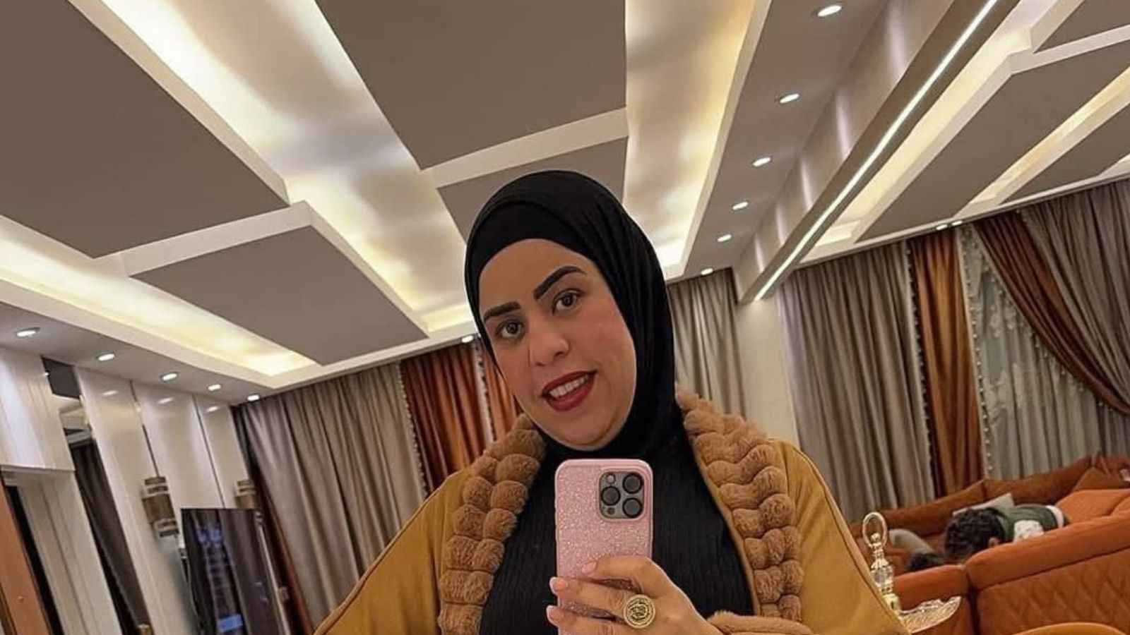 نهاية مأساوية لمؤثر بعد تحد خطير لزيادة الوزن