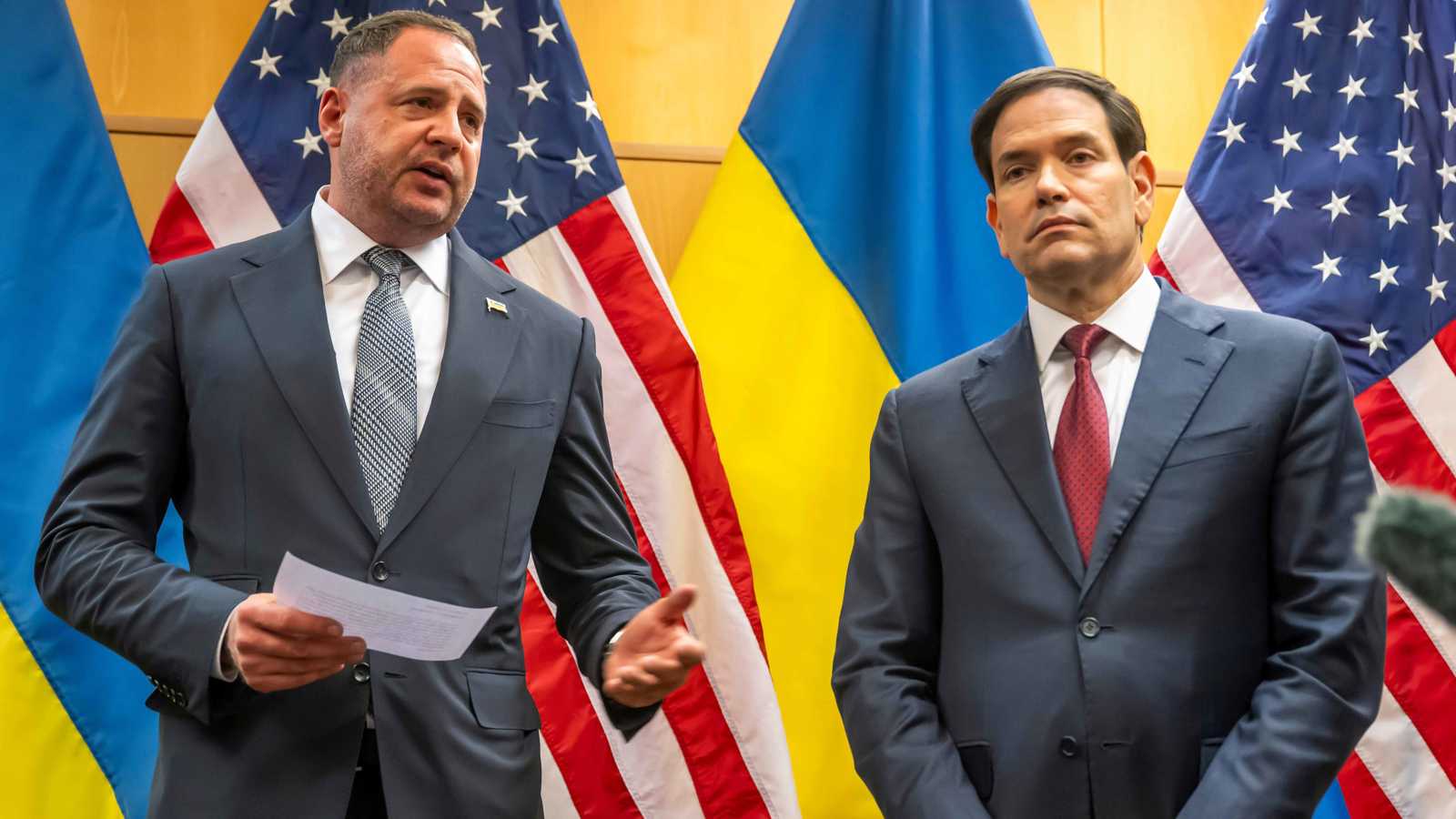 توقعات بزيادات ضريبية.. إحباط كبير مع قرب إعلان الميزانية في بريطانيا