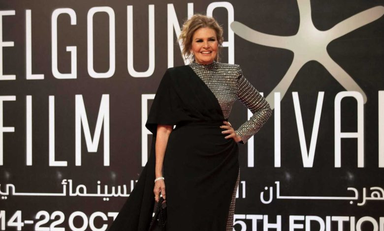 الفنانة المصرية هالة صدقي