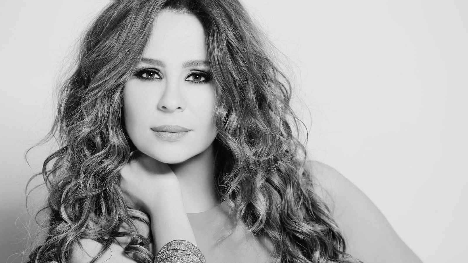 خبيرة لغة جسد تكشف عن