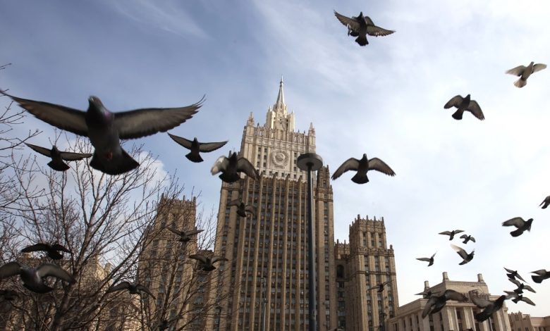 الخارجية الروسية: فيرشينين والسراج يبحثان سبل وقف إراقة الدماء في السودان