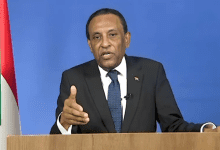 مصدر عسكري سوداني: لا اتجاه لإقالة رئيس الوزراء كامل إدريس وزيارته لجنيف بغرض العلاج