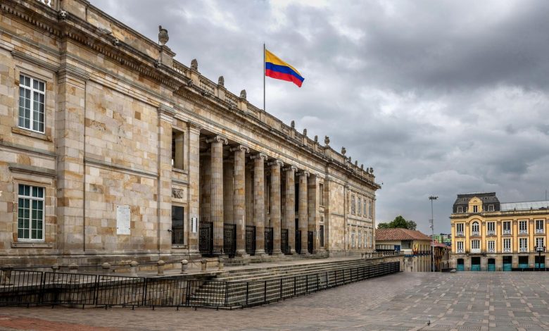 برلماني كولومبي يدعو لتبني قانون ضد الارتزاق لمنع مشاركة مواطنيه في النزاعات من أوكرانيا إلى السودان