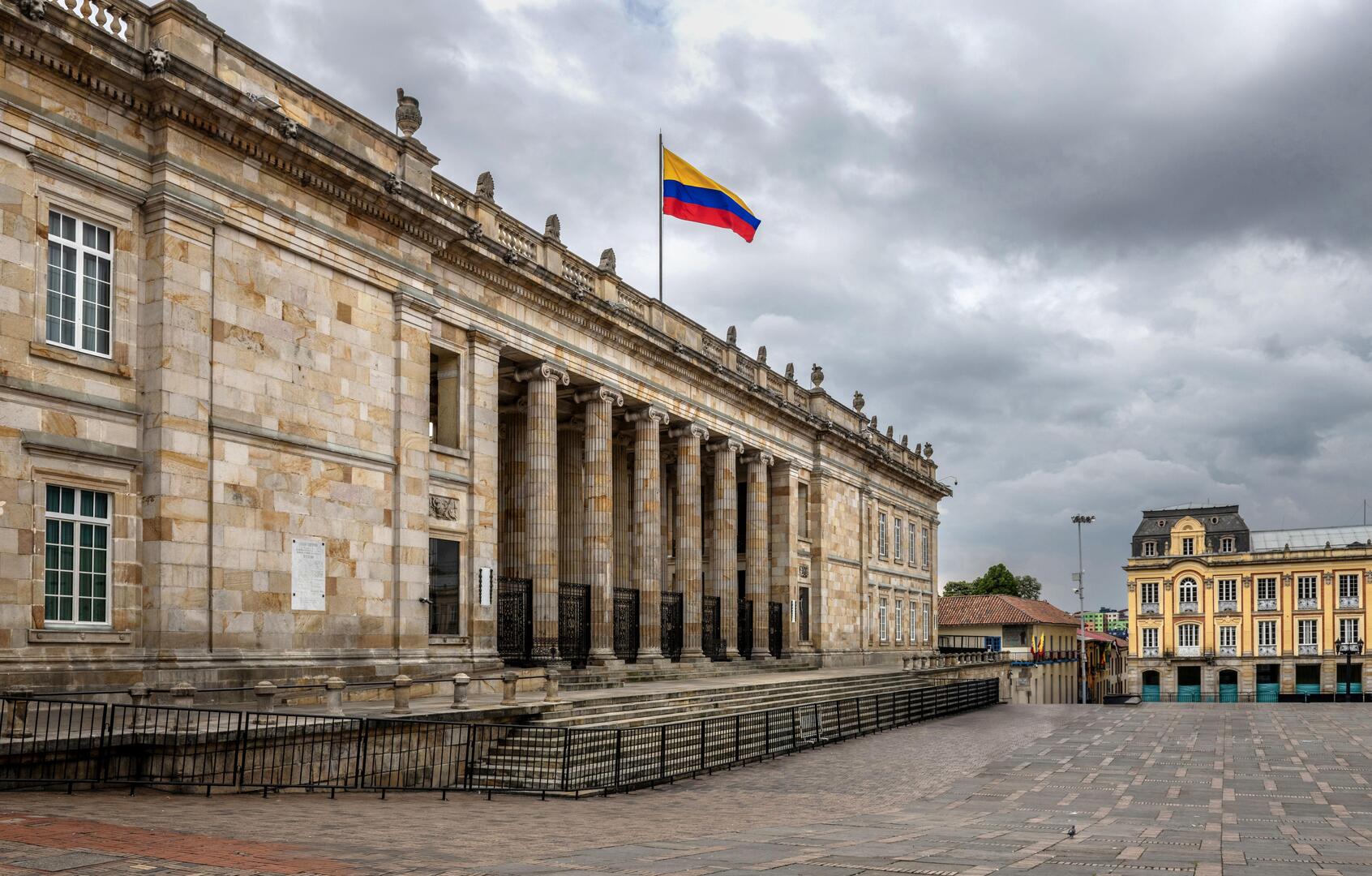 برلماني كولومبي يدعو لتبني قانون ضد الارتزاق لمنع مشاركة مواطنيه في النزاعات من أوكرانيا إلى السودان