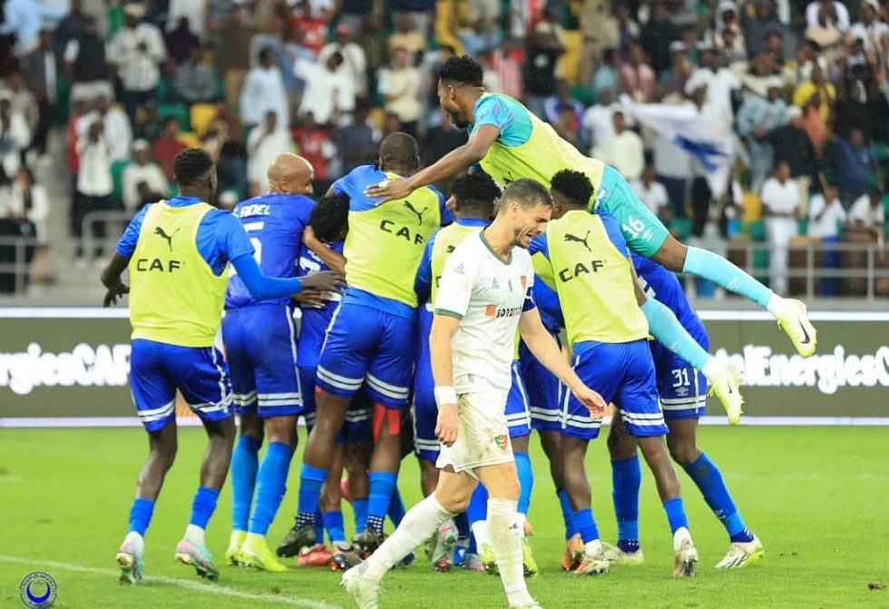 شاهد.. اشتباكات بين لاعبي الهلال السوداني ومولودية الجزائر