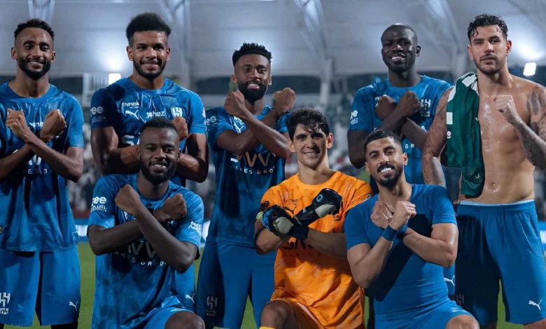 تشبه جورجينا رودريغيز.. مَن دعاء لحياوي التي أحيت حفل الكاف؟ (صور)