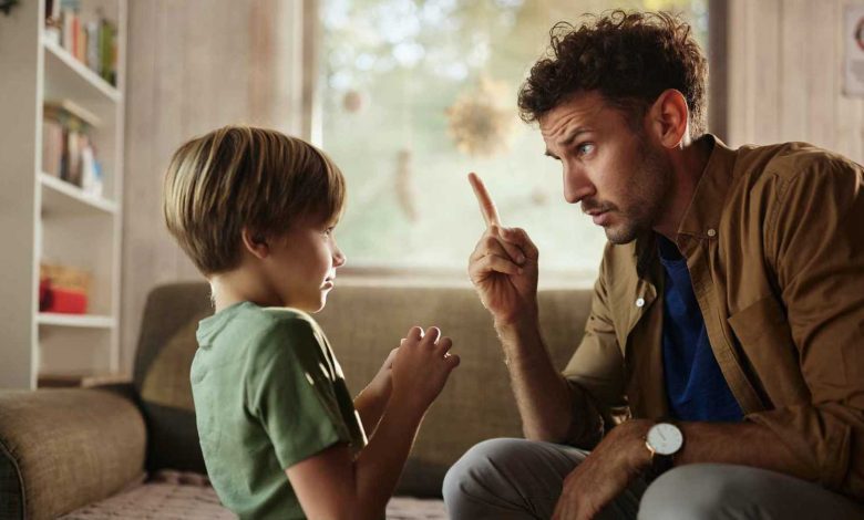 كيف تؤدب أطفالك دون تدمير معنوياتهم؟