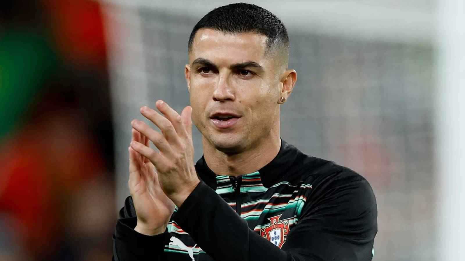 خطفت الأضواء بشدة.. من السيدة التي ظهرت رفقة زيدان وبيريز؟ (صور)