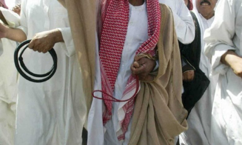 شاعران عراقيان ينقلان خلافهما من القضاء إلى القبيلة